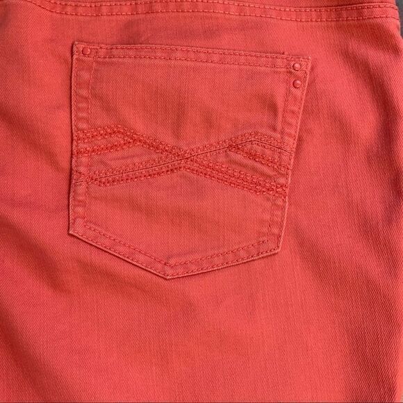 Chico’s platinum denim culottes coral 25 .34/23. - Picture 5 of 7